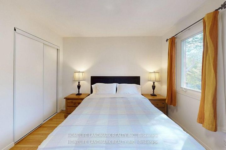 Photo 22 at 32 Coatsworth Crescent, Woodbine Corridor, Toronto