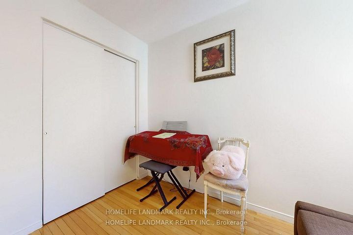 Photo 27 at 32 Coatsworth Crescent, Woodbine Corridor, Toronto