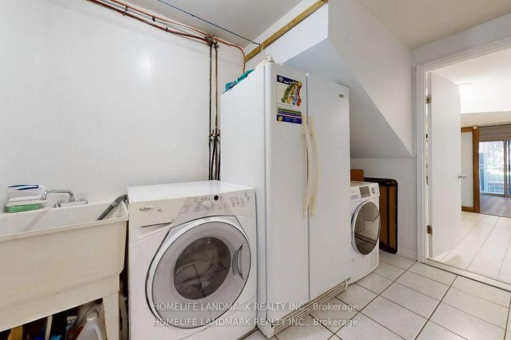 Photo 39 at 32 Coatsworth Crescent, Woodbine Corridor, Toronto