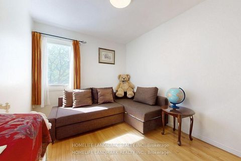 Photo 24 at 32 Coatsworth Crescent, Woodbine Corridor, Toronto