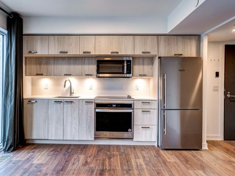 Photo 6 at 404 - 50 McCaul Street, Chinatown, Toronto