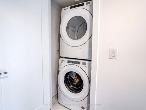 Photo 22 at 404 - 50 McCaul Street, Chinatown, Toronto