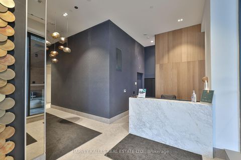 Photo 5 at 407 - 1720 Bayview Avenue, Mount Pleasant East, Toronto