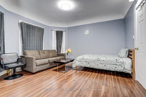 Photo 4 at 7 Nickle Street, Mount Dennis, Toronto