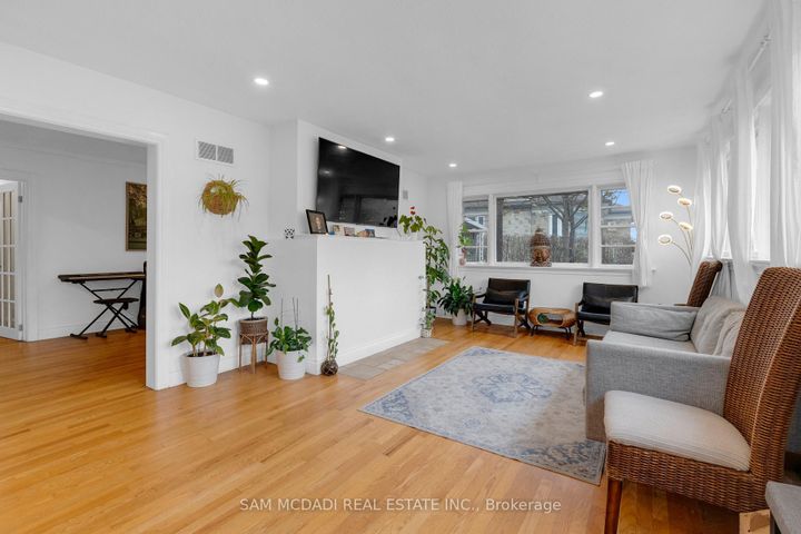 Photo 4 at 1235 Old River Road, Mineola, Mississauga