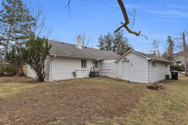 Photo 18 at 1235 Old River Road, Mineola, Mississauga