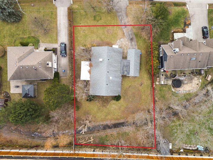 Photo 20 at 1235 Old River Road, Mineola, Mississauga