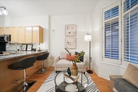 Photo 13 at 121 - 71 McCaul Street, Chinatown, Toronto