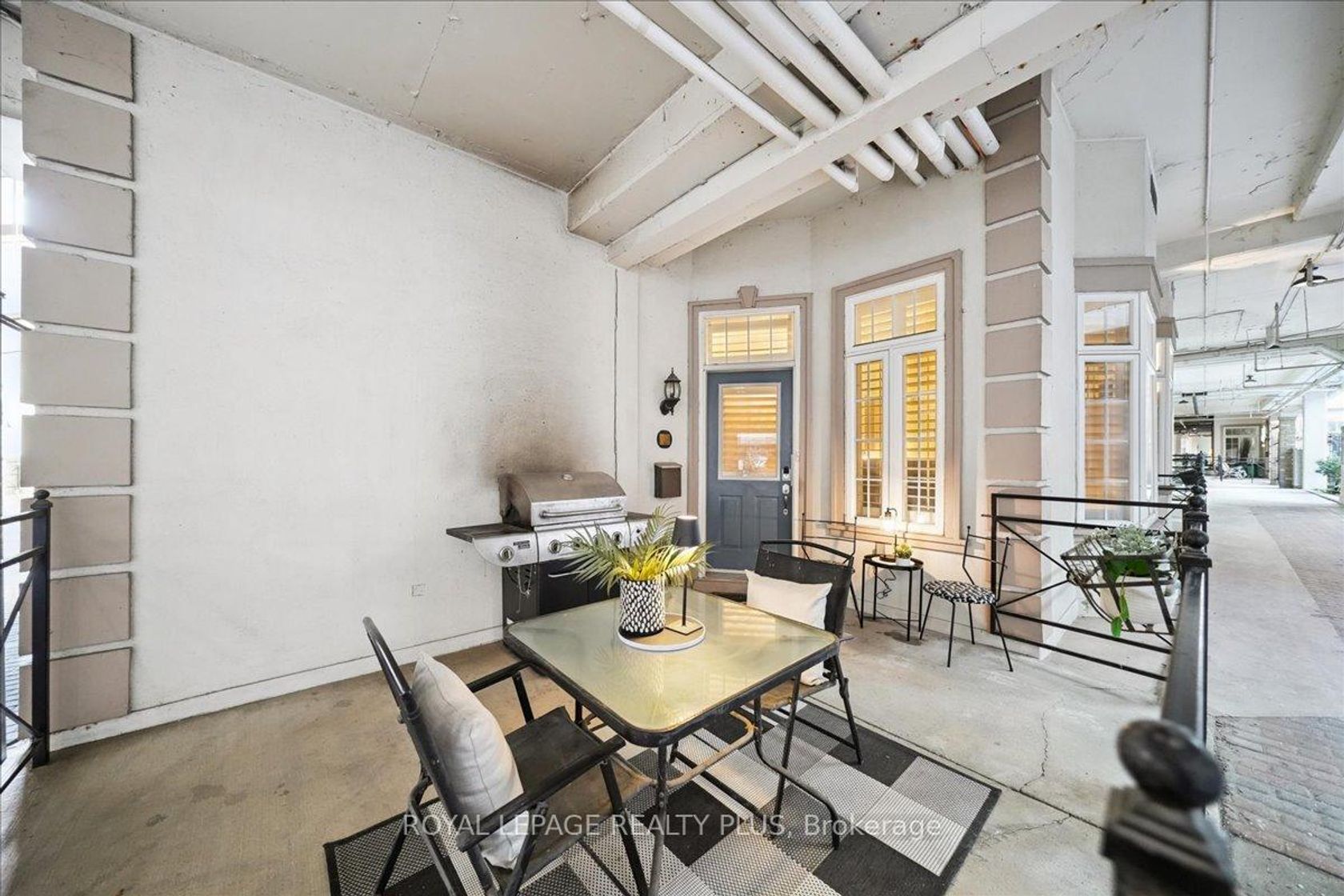 121 - 71 McCaul Street, Chinatown, Toronto photo number 2