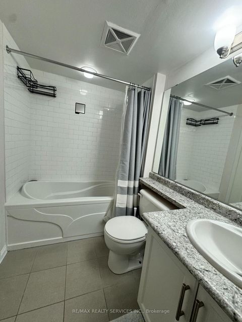 Photo 10 at 94 - 9 Windermere Avenue, Swansea, Toronto