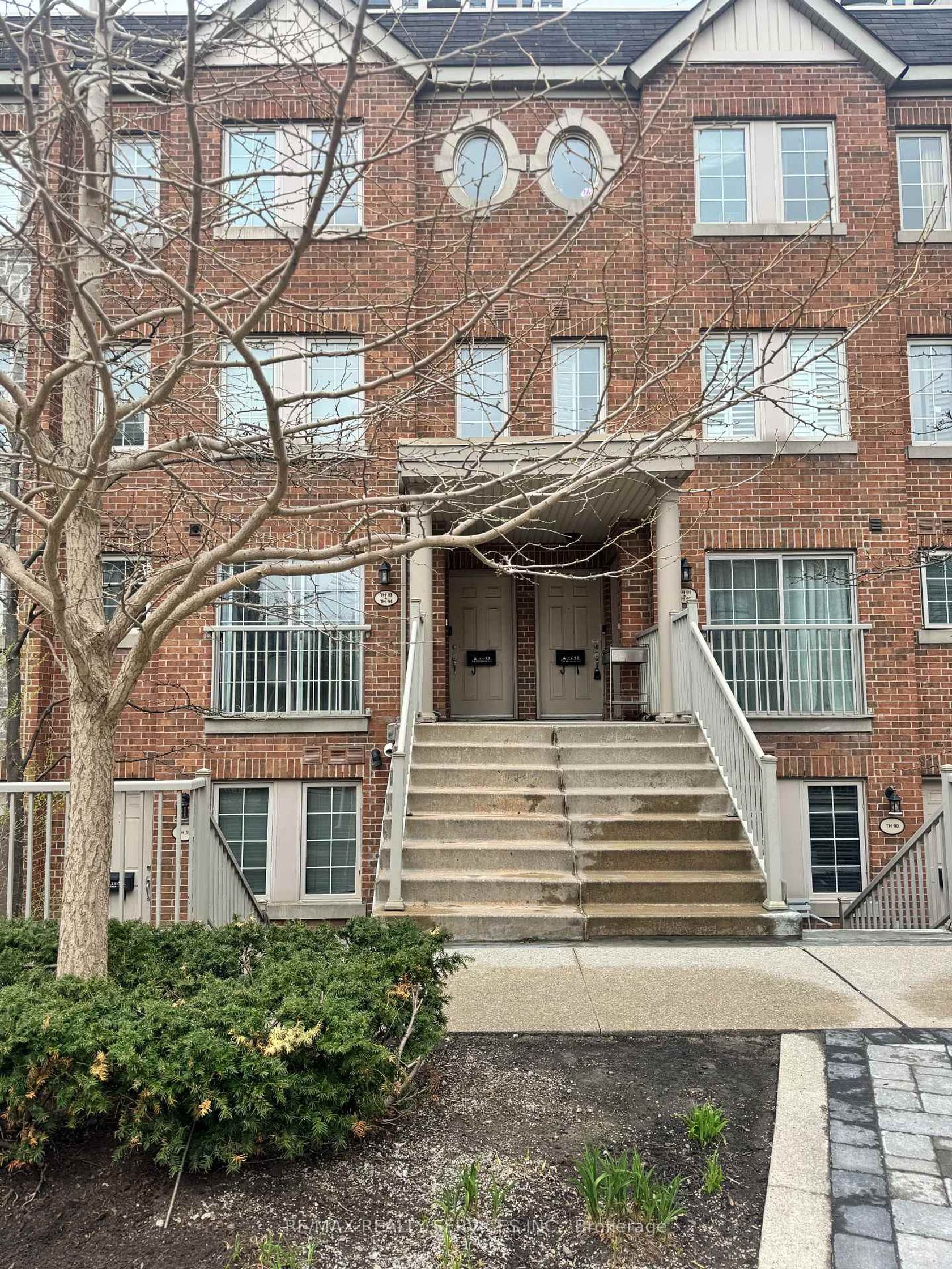 94 - 9 Windermere Avenue, Swansea, Toronto photo 4