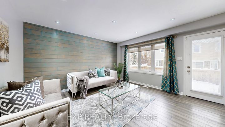 Photo 3 at 27 Leadenhall Road, Northwest Brampton, Brampton