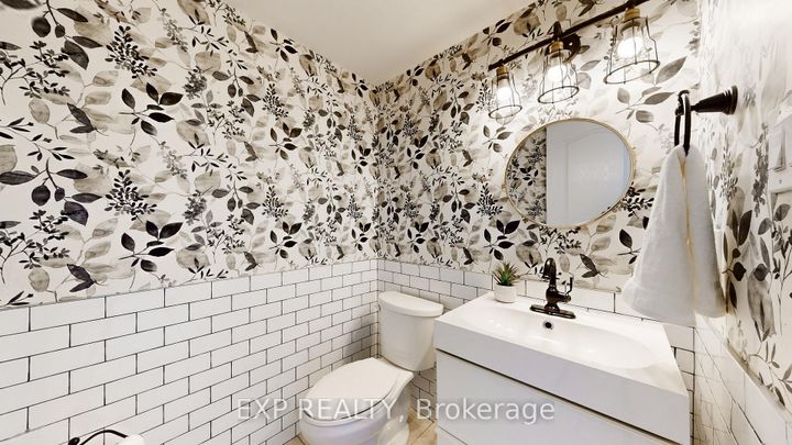 Photo 7 at 27 Leadenhall Road, Northwest Brampton, Brampton