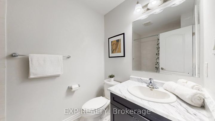 Photo 15 at 27 Leadenhall Road, Northwest Brampton, Brampton