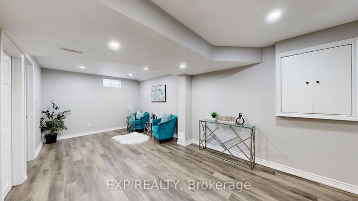 Photo 17 at 27 Leadenhall Road, Northwest Brampton, Brampton