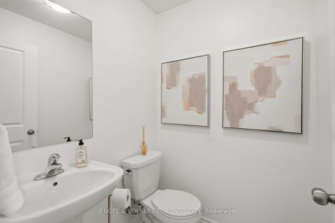 Photo 21 at 43 Holyrood Crescent, Kleinburg, Vaughan