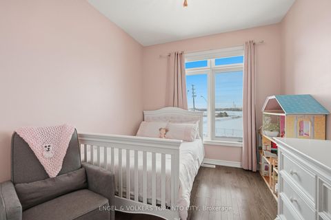 Photo 30 at 43 Holyrood Crescent, Kleinburg, Vaughan