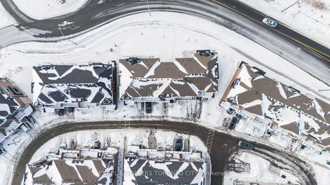 Photo 39 at 43 Holyrood Crescent, Kleinburg, Vaughan