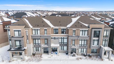 Photo 42 at 43 Holyrood Crescent, Kleinburg, Vaughan
