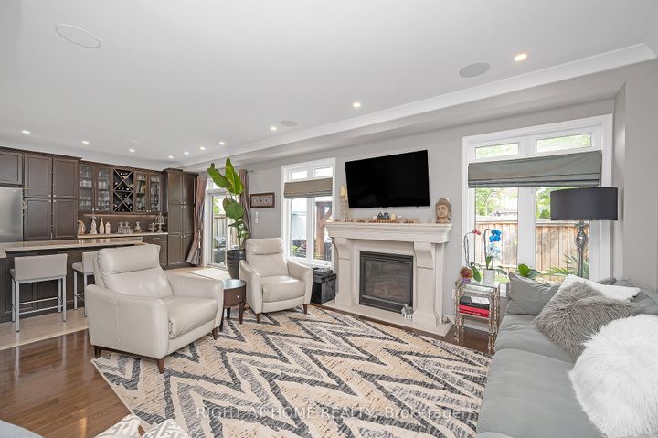 Photo 6 at 4789 Thomas Alton Boulevard, Alton, Burlington