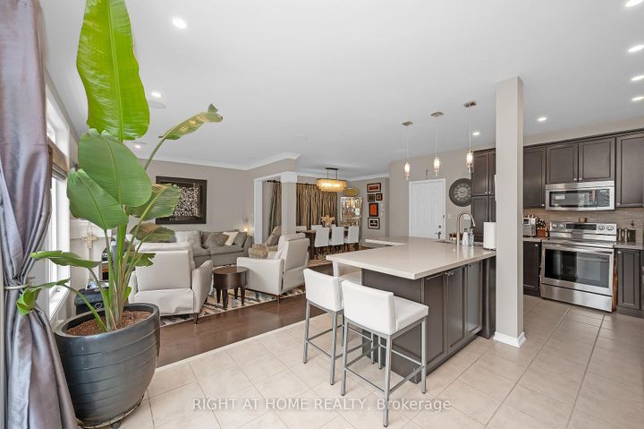 Photo 7 at 4789 Thomas Alton Boulevard, Alton, Burlington