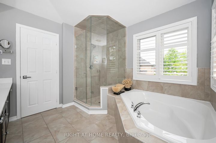 Photo 14 at 4789 Thomas Alton Boulevard, Alton, Burlington