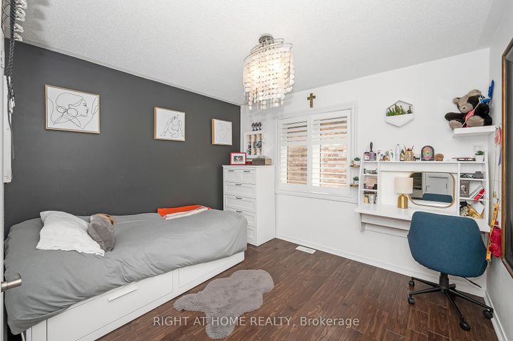 Photo 15 at 4789 Thomas Alton Boulevard, Alton, Burlington