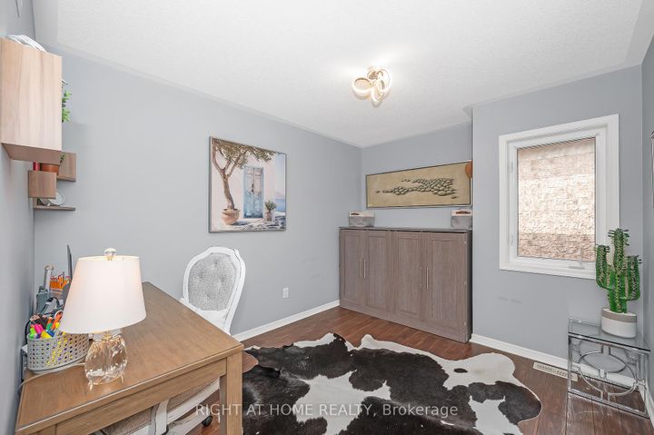 Photo 18 at 4789 Thomas Alton Boulevard, Alton, Burlington