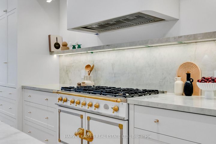 Photo 13 at 101 Briar Hill Avenue, Eglinton, Toronto