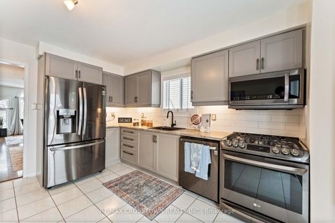 Photo 7 at 36 Leslie Avenue, Holly, Barrie