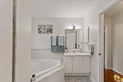 Photo 12 at 36 Leslie Avenue, Holly, Barrie