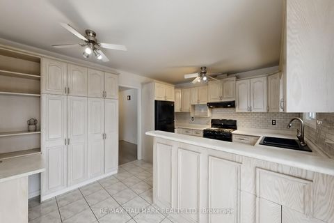 Photo 8 at 1022 Janette Street, Leslie Valley, Newmarket