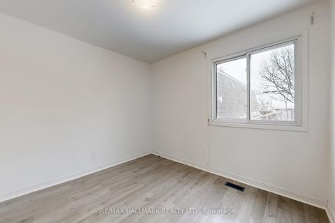 Photo 18 at 1022 Janette Street, Leslie Valley, Newmarket