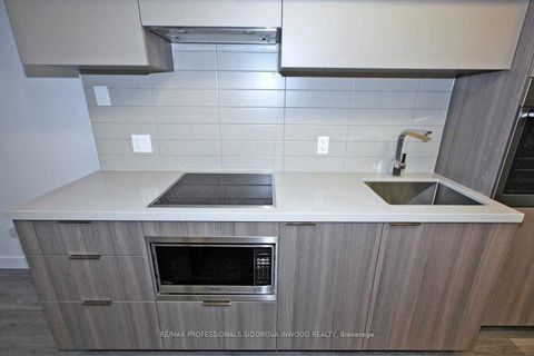 Photo 14 at 4103 - 8 Eglinton Avenue E, Mount Pleasant West, Toronto