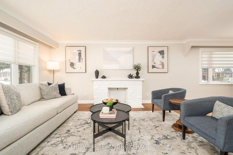 Photo 6 at 146 Queenslea Avenue, Pelmo Park W4, Toronto