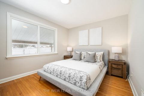 Photo 15 at 146 Queenslea Avenue, Pelmo Park W4, Toronto