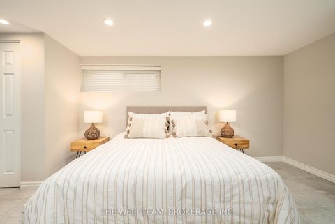 Photo 25 at 146 Queenslea Avenue, Pelmo Park W4, Toronto