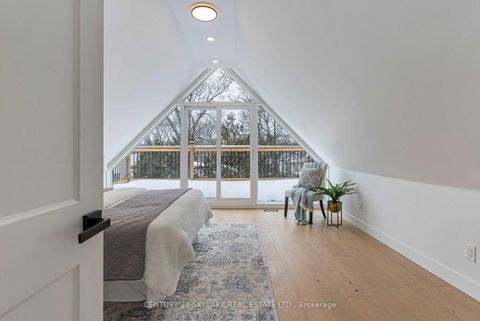 Photo 31 at 208 Gainsborough Road, Woodbine Corridor, Toronto