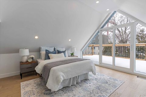 Photo 32 at 208 Gainsborough Road, Woodbine Corridor, Toronto