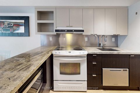 Photo 11 at 308 - 111 Elizabeth Street, Bay Street Corridor, Toronto