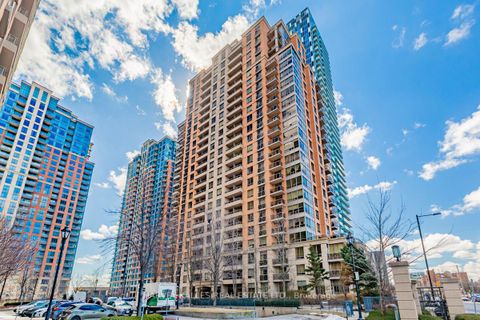 Photo 1 at 316 - 5233 Dundas Street W, City Centre West, Toronto