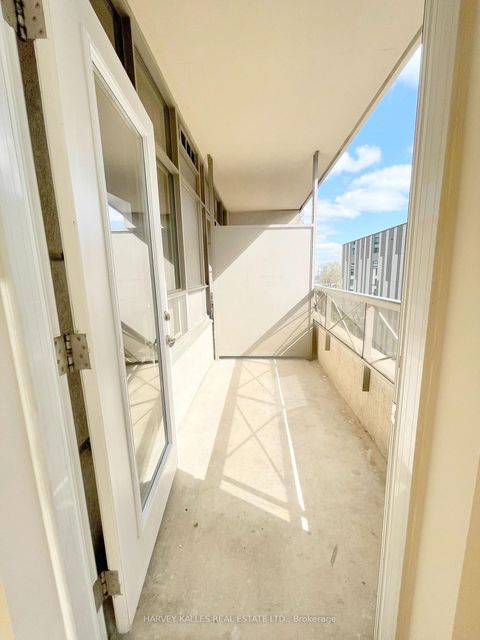 Photo 26 at 316 - 5233 Dundas Street W, City Centre West, Toronto