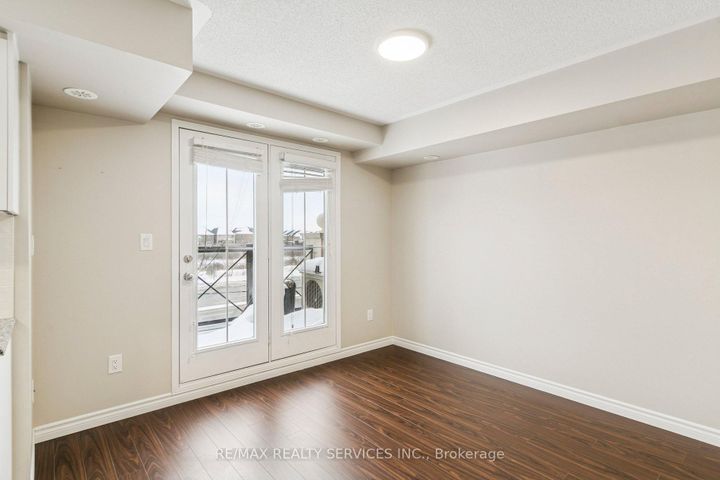 Photo 4 at 22 - 2504 Post Road, RO River Oaks, Oakville