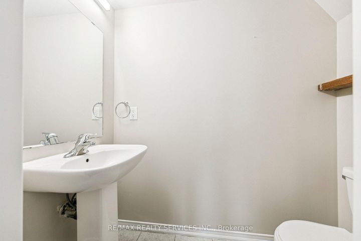 Photo 9 at 22 - 2504 Post Road, RO River Oaks, Oakville