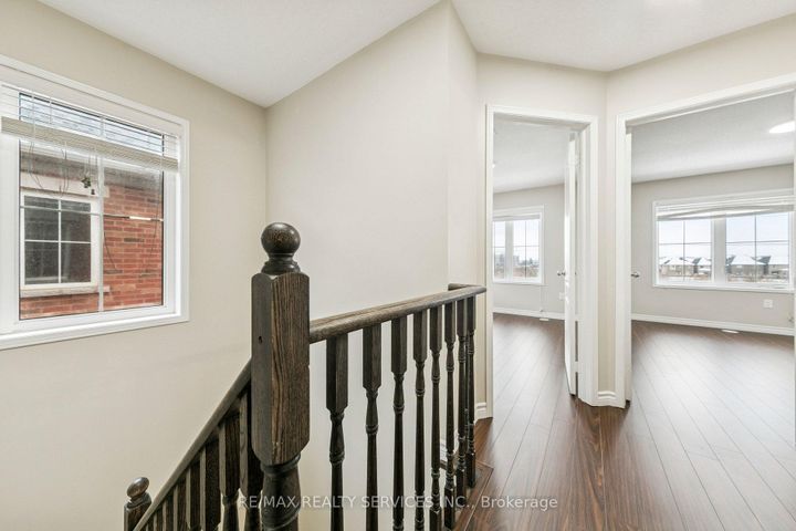 Photo 10 at 22 - 2504 Post Road, RO River Oaks, Oakville