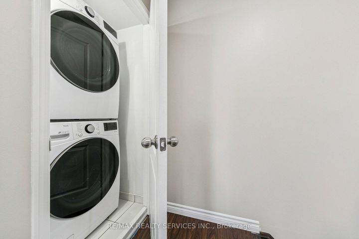 Photo 16 at 22 - 2504 Post Road, RO River Oaks, Oakville