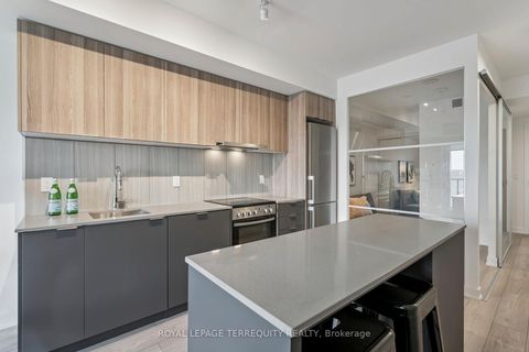 Photo 9 at 809 - 8 Tippett Road, Clanton Park, Toronto