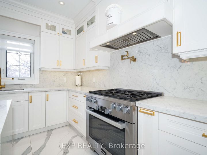 Photo 16 at 46 Boake Trail, Bayview Hill, Richmond Hill