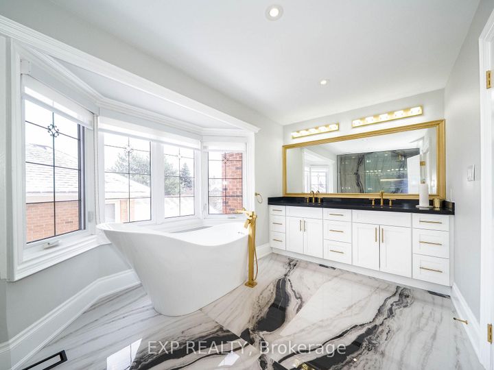 Photo 29 at 46 Boake Trail, Bayview Hill, Richmond Hill