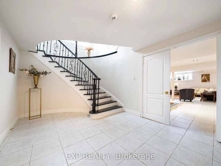 Photo 42 at 46 Boake Trail, Bayview Hill, Richmond Hill